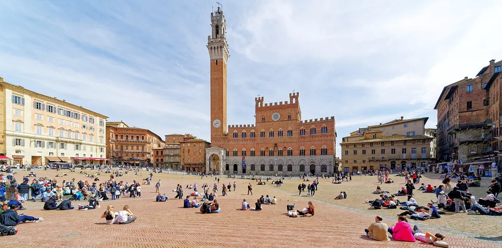 Siena i Piazza del Campo