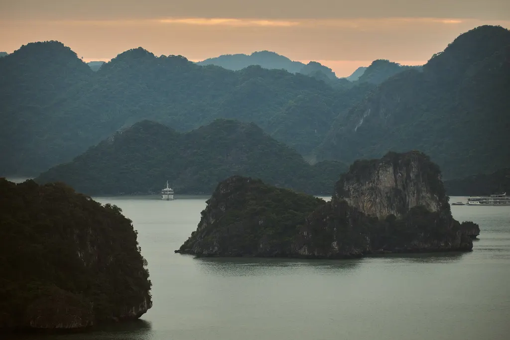 Zatoka Ha Long