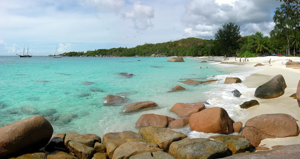 Anse Lazio, Praslin