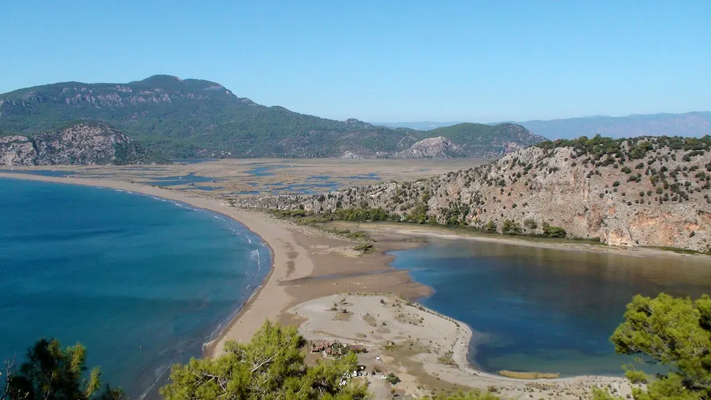 Dalyan i plaża İztuzu