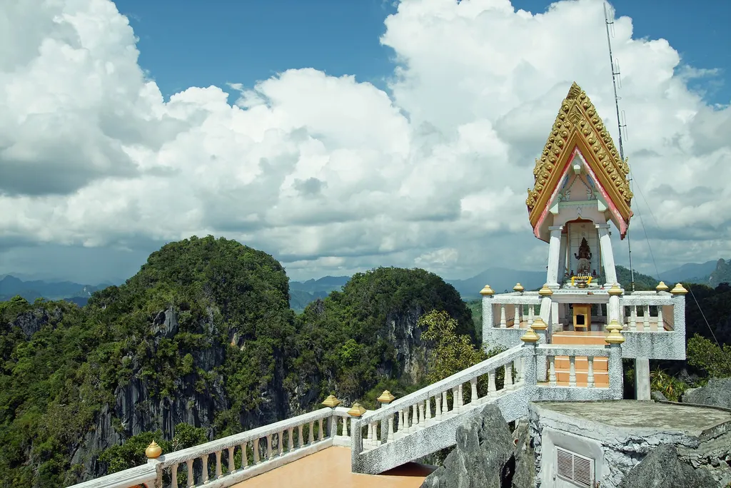 Świątynia Tygrysa (Wat Tham Suea)