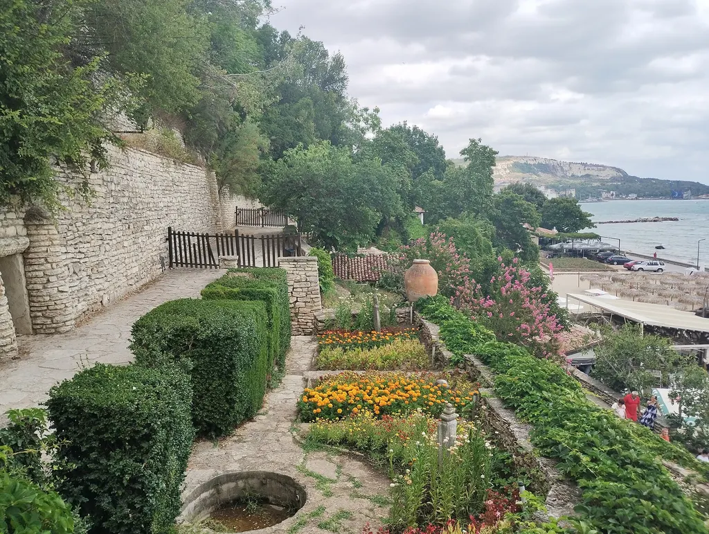Bałczik: pałac i ogród botaniczny