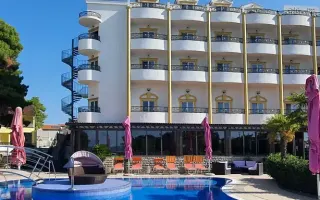 Hotel Miramare, Vodice (Dalmacja Północna)