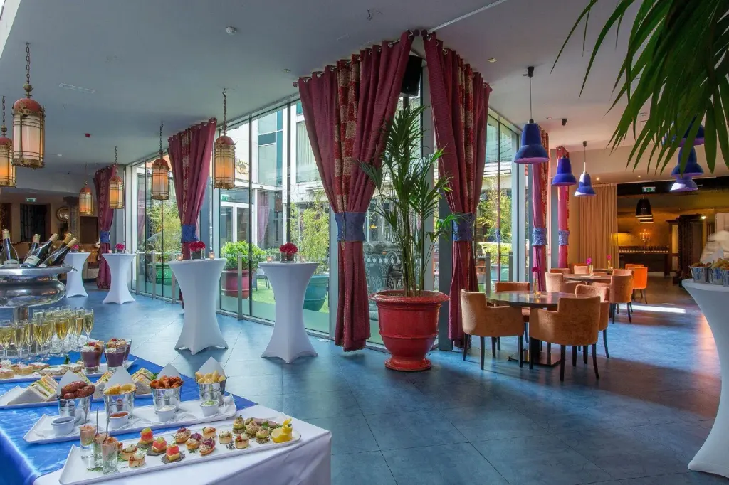 Trinity City Hotel, zdjęcie 11