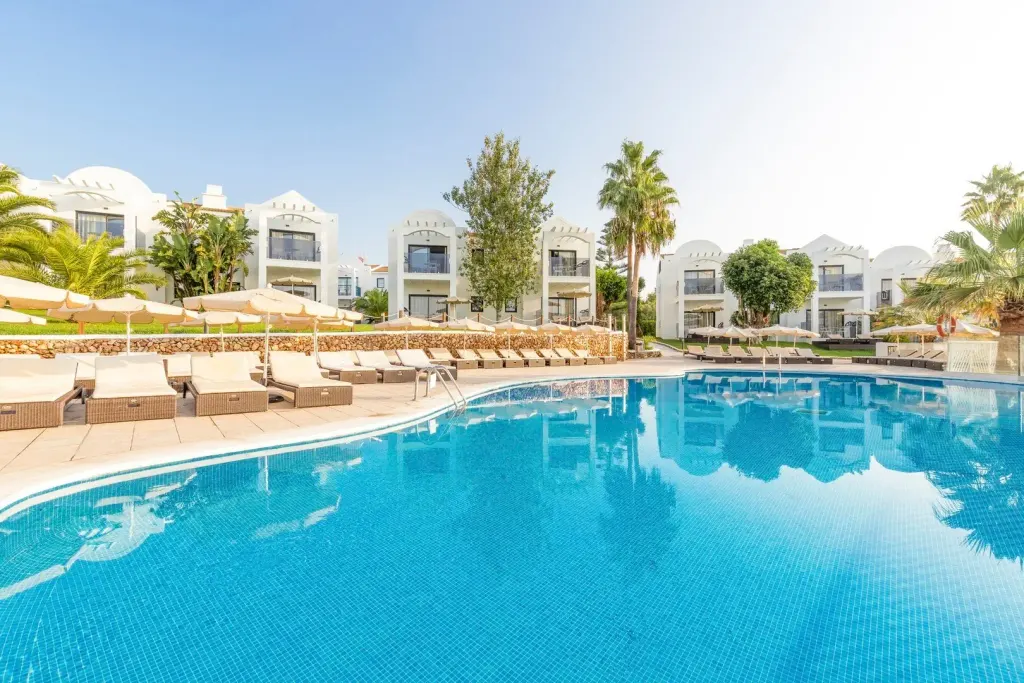 MarSenses Paradise Club, Cala en Bosch (Minorka)