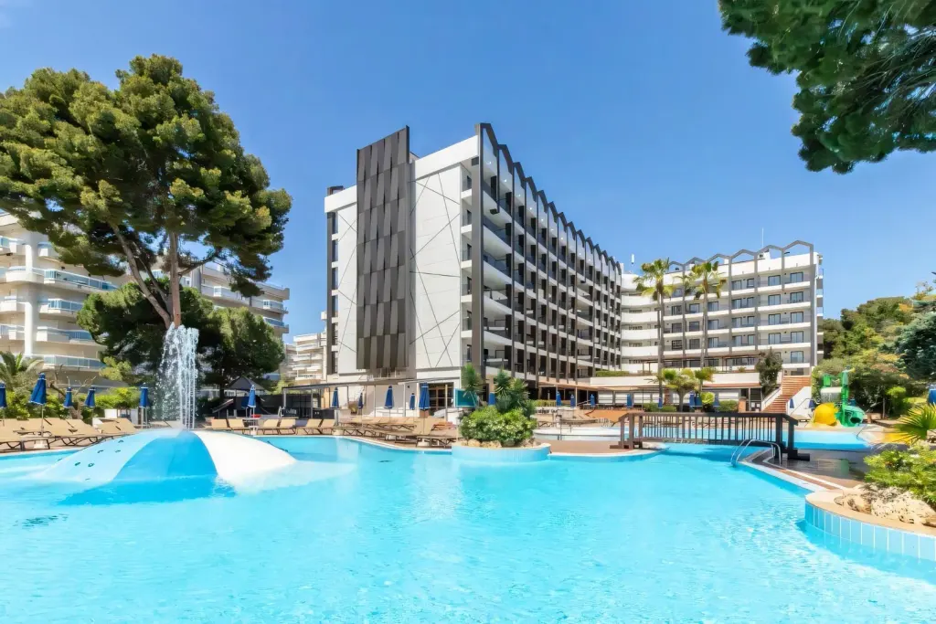 Golden Avenida Family Suites, Salou (Costa Dorada)