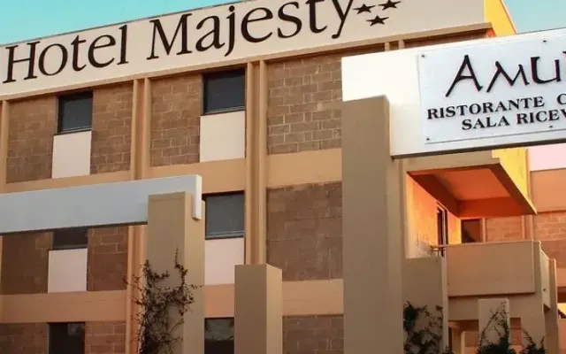 Majesty, Bari (Apulia)