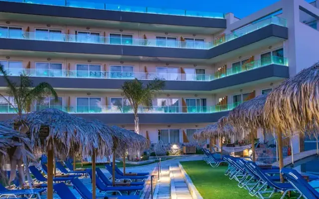 Infinity Beach, Hersonissos (Kreta Wschodnia)