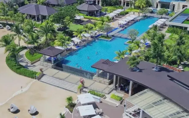 Crimson Resort & Spa Mactan, Cebu, Lapu-Lapu (Visayas)