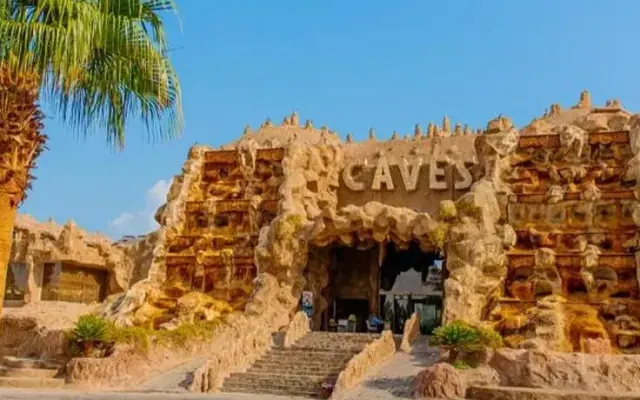 Caves Beach Resort, Hurghada