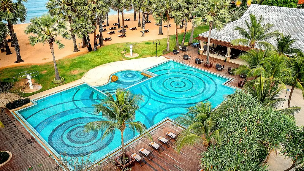 Ravindra Beach Resort & Spa, Pattaya (Pattaya)