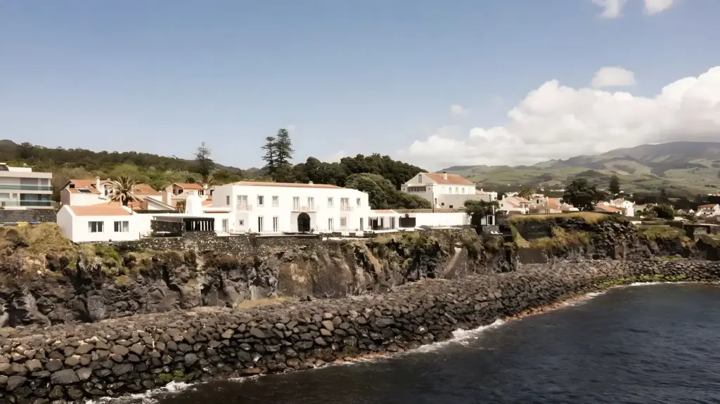 White Exclusive Suites & Villas, Lagoa (Azory)