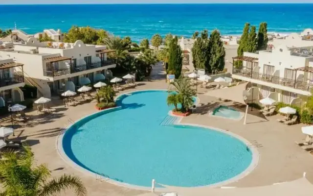Louis Paphos Breeze, Pafos (Pafos)