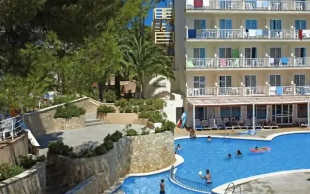 O7 Club Cala Ratjada, Cala Ratjada (Majorka)