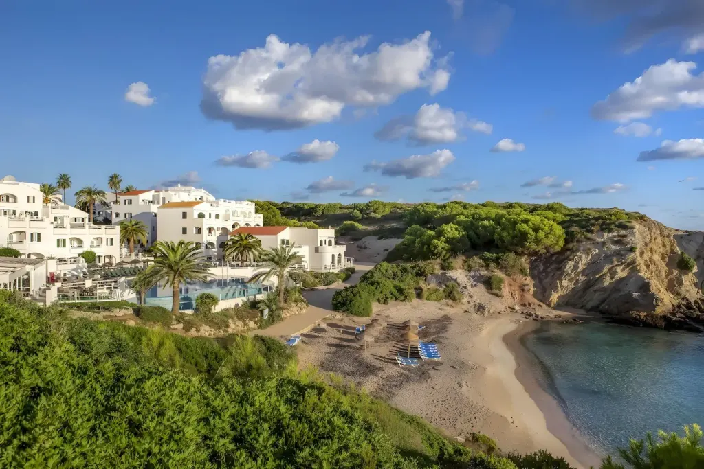 White Sands Beach Club, Arenal d'En Castell (Minorka)
