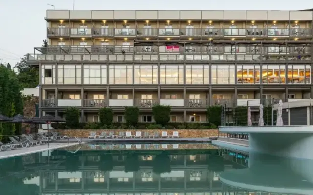 Ariti Grand Hotel Corfu, Kanoni (Korfu)