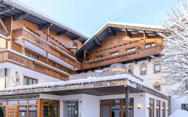 SCOL Sporthotel Zillertal, Fügen (Tyrol)
