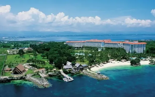 Shangri-La's Mactan Resort & Spa, Lapu-Lapu (Visayas)