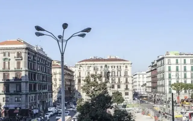 Napoli Garibaldi Square, Neapol (Neapol)