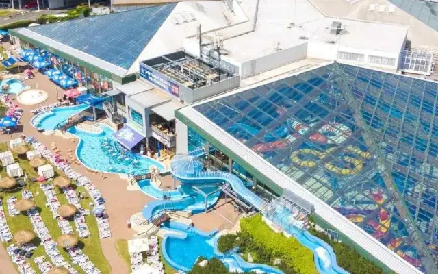 Aquapalace Hotel Prague, Cestlice (Praga)