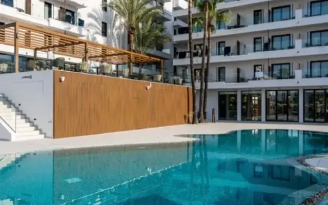 THB Bamboo, Port d'Alcudia (Majorka)