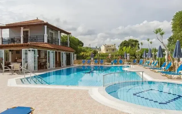 Makis Studios and Apartments, Roda (Korfu)