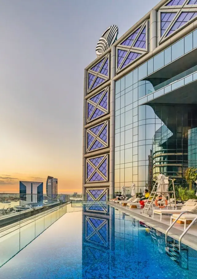 Al Bandar Rotana, Dubaj (Dubaj)