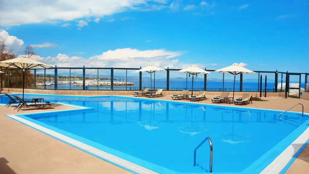 Zeus Essence Ramada Athens, Mati