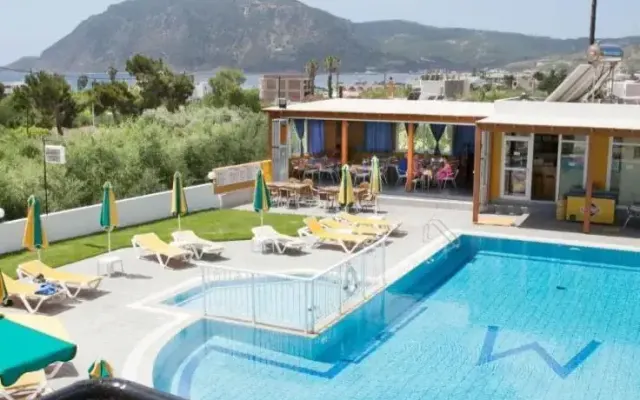 Manolis Studios, Kefalos