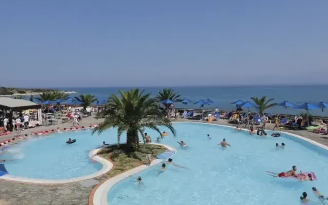 Mareblue Beach, Agios Spyridon (Korfu)