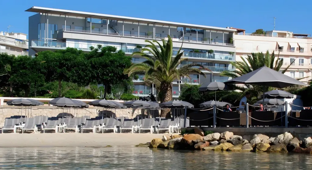 Royal Antibes, Antibes