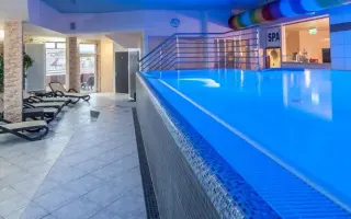 Hotel Gwarna, Legnica (Dolny Śląsk)