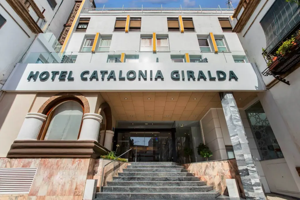 Catalonia Giralda, Sewilla