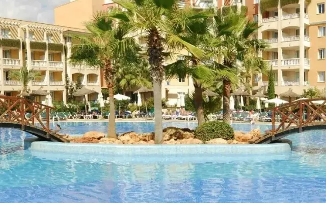 Protur Badía Park Aparthotel, Sa Coma (Majorka)