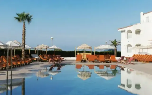Caramelo Marina Cala'n Bosch, Cala en Bosch (Minorka)