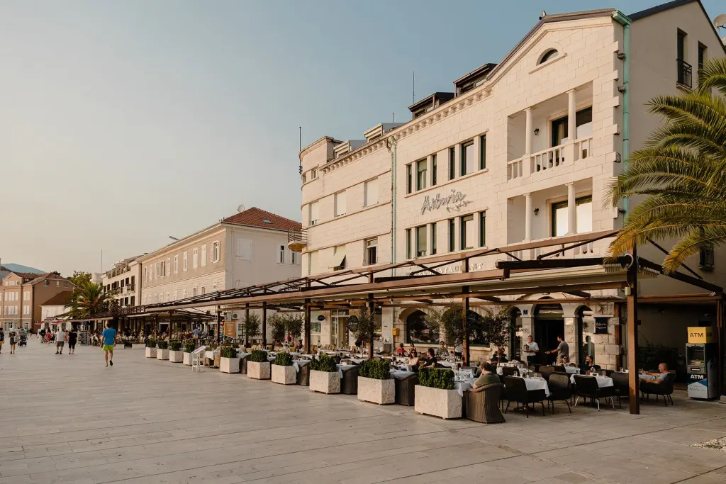 Hotel Astoria Tivat, Tivat (Riwiera Czarnogórska)
