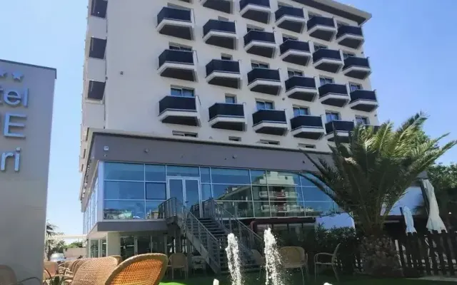 Hotel Due Mari, Rimini (Riwiera Adriatycka)