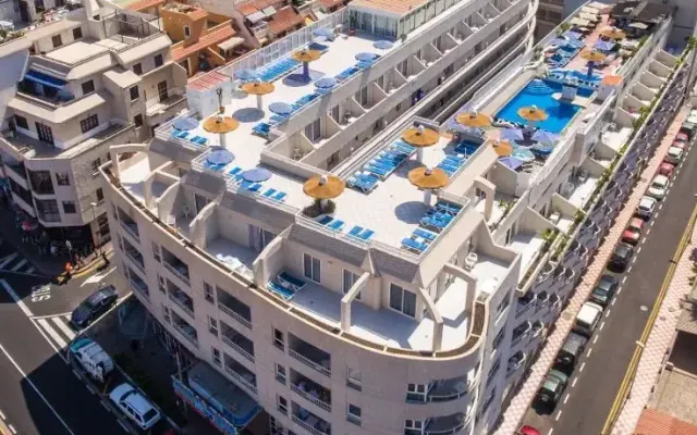 Vigilia Park Apartaments, Puerto de Santiago (Teneryfa)