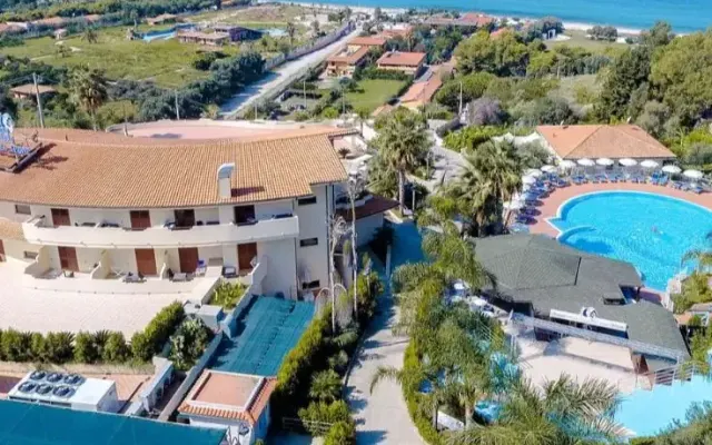 Scoglio del Leone Hotel, Marina di Zambrone (Kalabria)