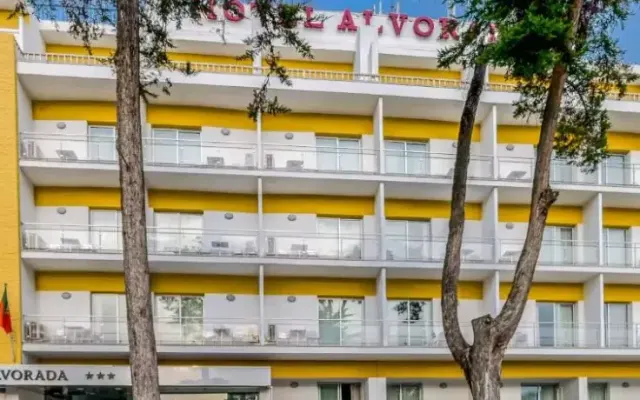 Alvorada, Estoril