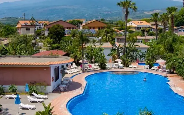 Villaggio Alkantara, Giardini Naxos