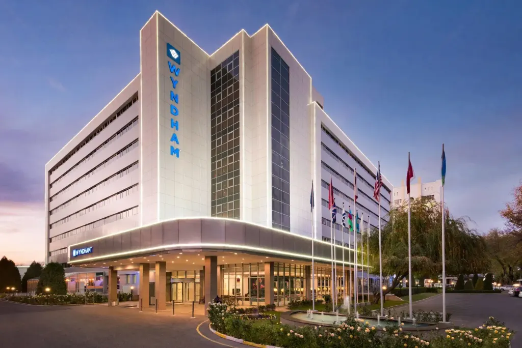 Wyndham Tashkent, Taszkent