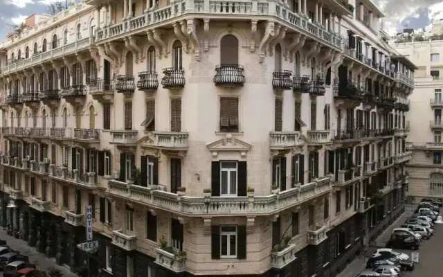 Rex Hotel, Neapol (Neapol)