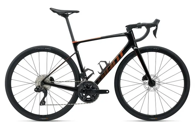 Rower Giant Defy Advanced black Helios