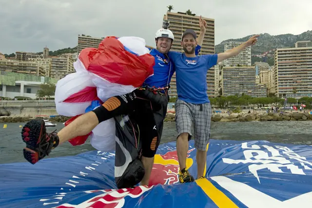 Maurer wygrał Red Bull X-Alps 2011