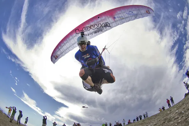 Maurer wygrał Red Bull X-Alps 2011