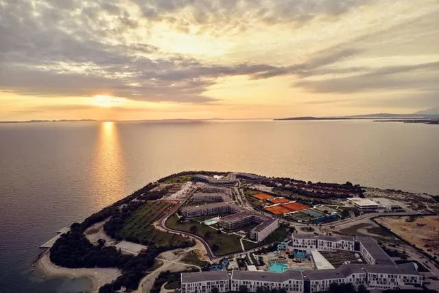 Punta Skala pod Zadarem. Hotel, apartamenty, spa i świetna kuchnia nad Adriatykiem