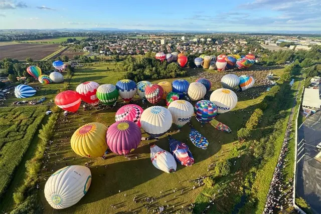 40 balonów nad Tatrami. We wrześniu Wielka Łomnica będzie gospodarzem Slovak Balloon Cup 2026