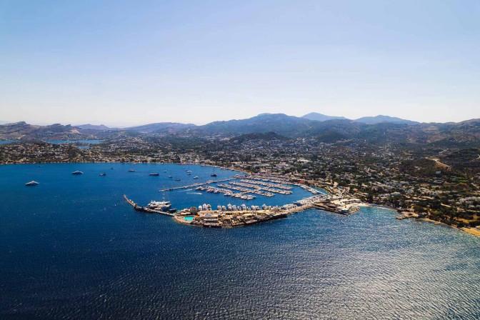 Podr&oacute;ż do Marmaris: wakacje marzeń na tureckim wybrzeżu Morza Egejskiego